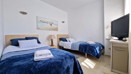 Doliva-Apartament-Terrevieja-Punta-Prima-sypialnia-2